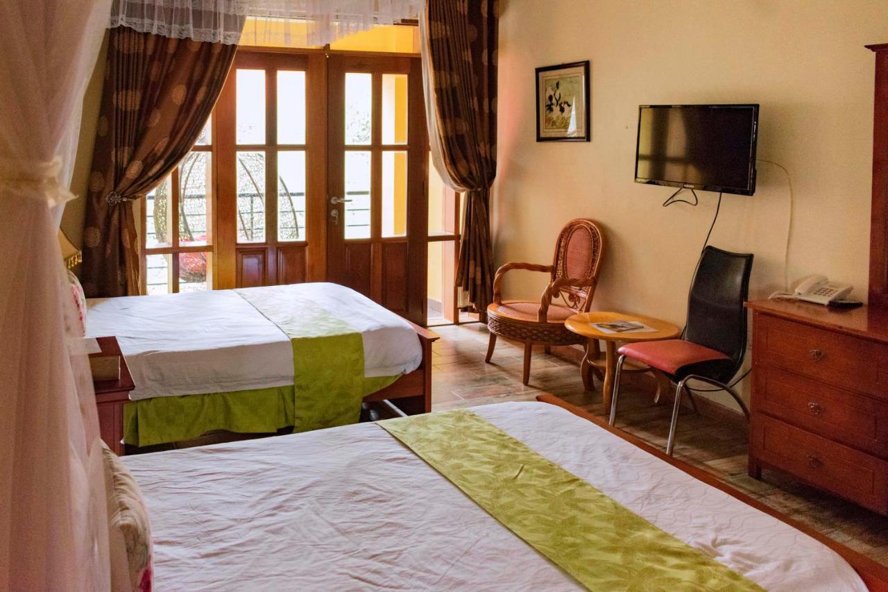 Fort Fun City Hotel Fort Portal エクステリア 写真