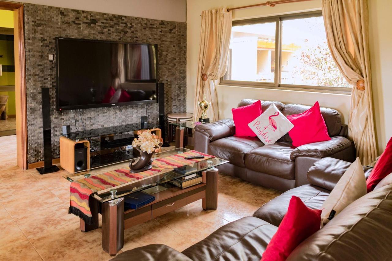 Fort Fun City Hotel Fort Portal エクステリア 写真
