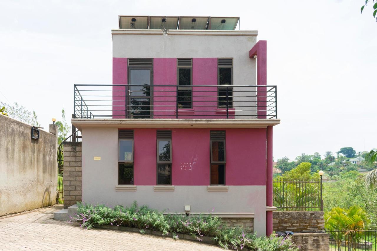 Fort Fun City Hotel Fort Portal エクステリア 写真